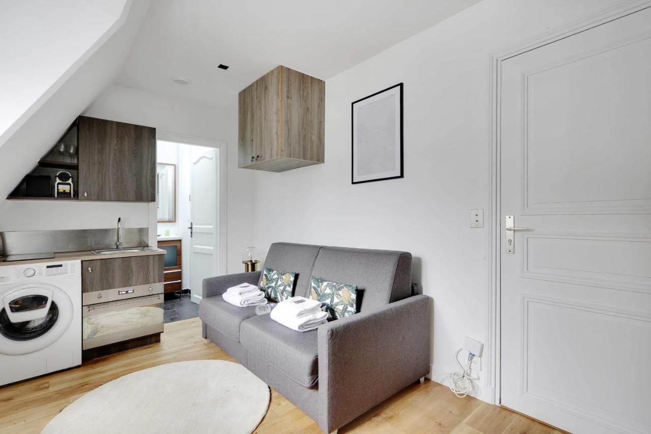 Appartement Superb Studio-2p- Arc De Triomphe Porte Maillot 51 Parijs